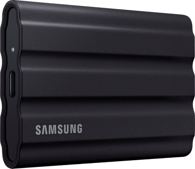 T7 Shield 4TB External USB 3.2 Gen 2 Rugged SSD IP65 Water Resistant (Black) - ONLINE ONLY